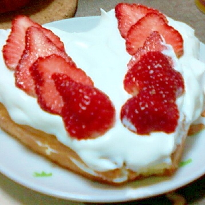 可愛いハートのショートケーキ